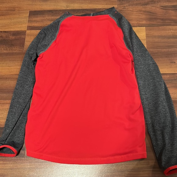 Youth Lightweight Under Armour Long sleeve Tee - Picture 2 of 2